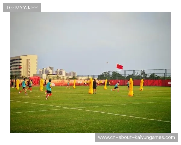 足球训练设施是否达到国家队标准，足球训练器材及用途