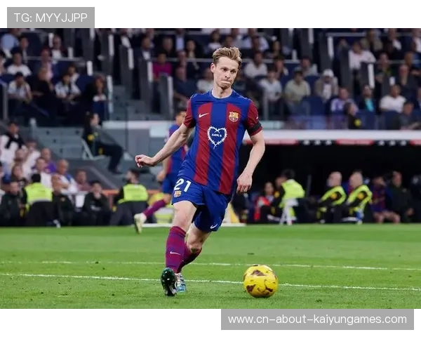 逆袭之路辉煌，巴萨水货球员摘得金球桂冠，巴萨出售的球员